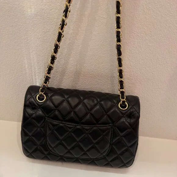 Black Quilted Chain Strap Shoulder Bag Gold Hardware Flap Purse - Picture 1 of 4